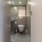Lovelystay - With Castle View