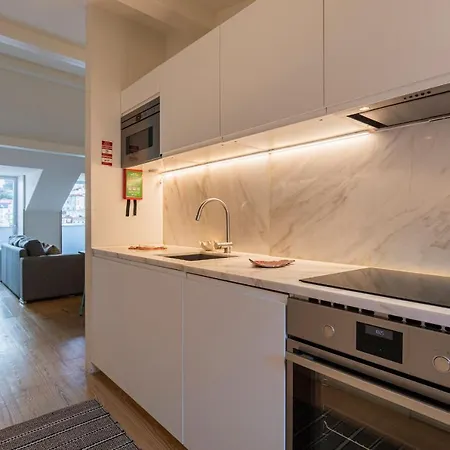 Appartamento Lovelystay - With Castle View